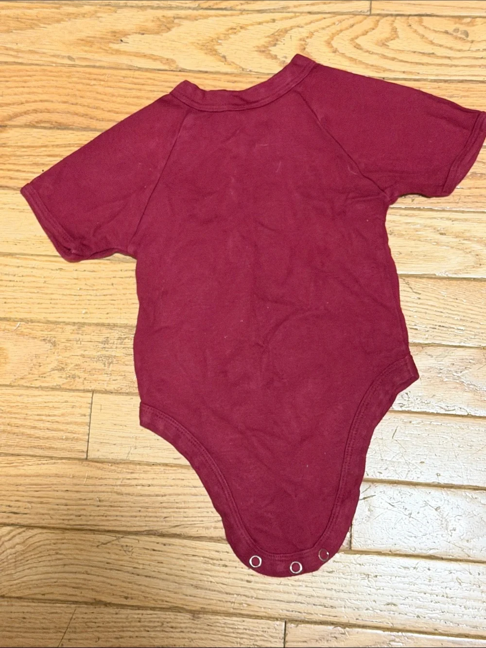 Maroon VT Official Virginia Tech Logo Infant Snap-Front Onesie Sz NB (3-6mos).
